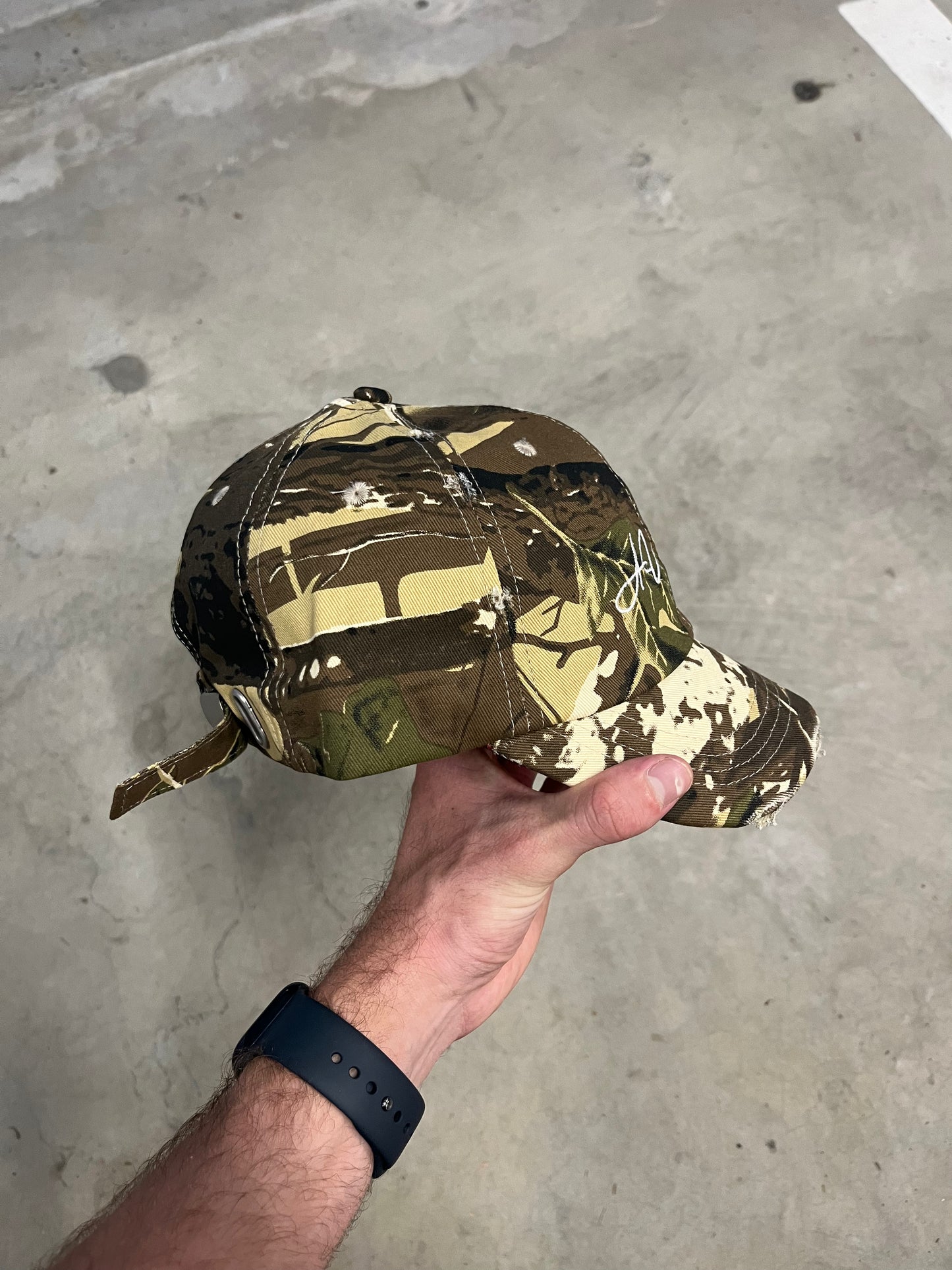 Hidden Influence Dark Camo